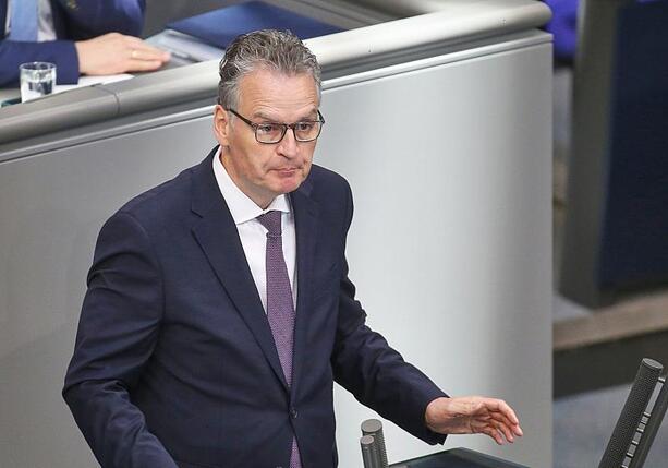 Bild vergr&ouml;&szlig;ern: Krings fordert mehr Härte gegen Klima-Radikalismus