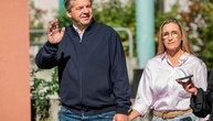 CDU-Spitzenkandidat Sven Schulze gibt seine Stimme in Magdeburg ab