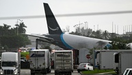 Mindestens fünf Tote bei Unfall von Amazon-Frachtflugzeug an Flughafen Miami