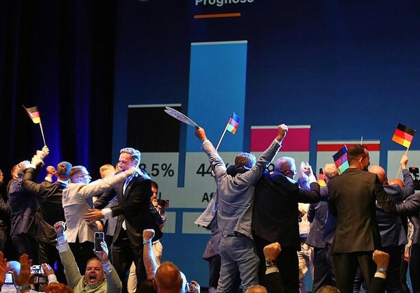 Bild vergr&ouml;&szlig;ern: Ergebnis: AfD in Sachsen-Anhalt bei 43,8 Prozent - BSW drin
