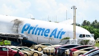 Nach Unfall von Amazon-Frachtflugzeug mit fünf Toten stellen Behörden Flugschreiber sicher