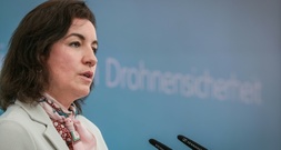 Ministerin Bär zu internationalem Raumfahrt-Treffen in Paris erwartet