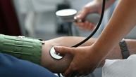 Erfundene Versicherung in Polen: Selbstständiger darf nicht in gesetzliche Krankenkasse