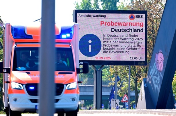 Bild vergr&ouml;&szlig;ern: Bundesweiter Test von Alarmsystemen an sogenanntem Warntag
