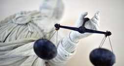Raserunfall mit drei Toten in Hessen: Sieben Jahre Haft für 32-Jährigen