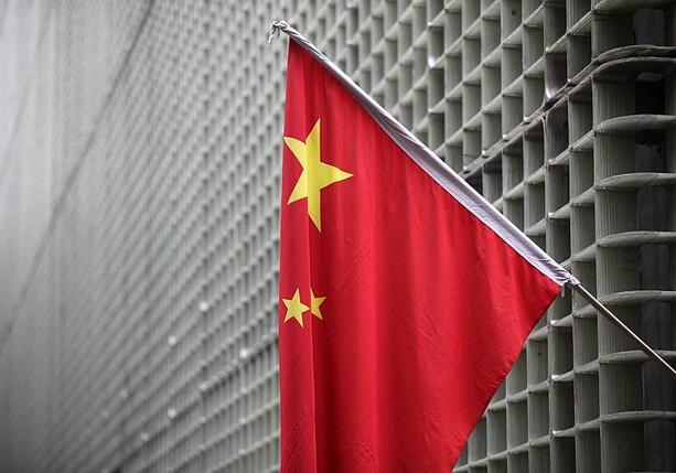 Bild vergr&ouml;&szlig;ern: Mindestens 20 Tote bei Brand auf Frachtschiff in China