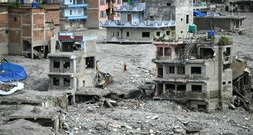 Nepal schätzt Kosten für Wiederaufbau nach Himalaya-Sturzflut auf gut vier Milliarden Euro
