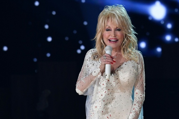 Bild vergr&ouml;&szlig;ern: Flughafen von Nashville wird nach verstorbenem Country-Star Dolly Parton benannt