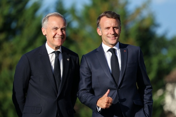 Bild vergr&ouml;&szlig;ern: Nach Trump-Post mit Nordamerika-Karte: Macron und Carney treffen sich in französischem Überseegebiet