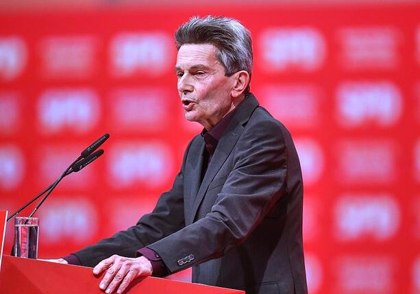 Bild vergr&ouml;&szlig;ern: Mützenich fordert EU-Friedensinitiative im Ukraine-Krieg
