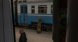 Kiew: Systematischer Angriff Russlands auf Schienennetz - Zug Richtung Polen getroffen
