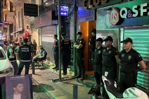 Türkei: Zahlreiche Festnahmen bei Razzien in Bars und gegen LGBTQ-Organisationen