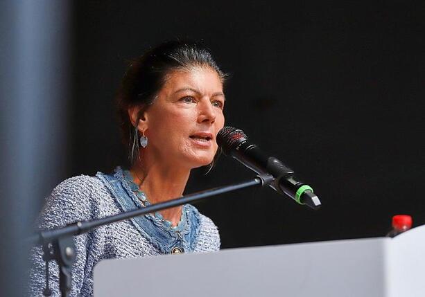 Bild vergr&ouml;&szlig;ern: Wagenknecht ruft in MV zum taktischen Wählen auf