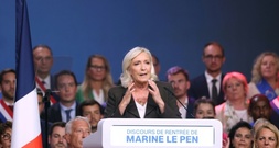Französische Rechtspopulistin Le Pen stellt Vorrechte für Franzosen in Aussicht