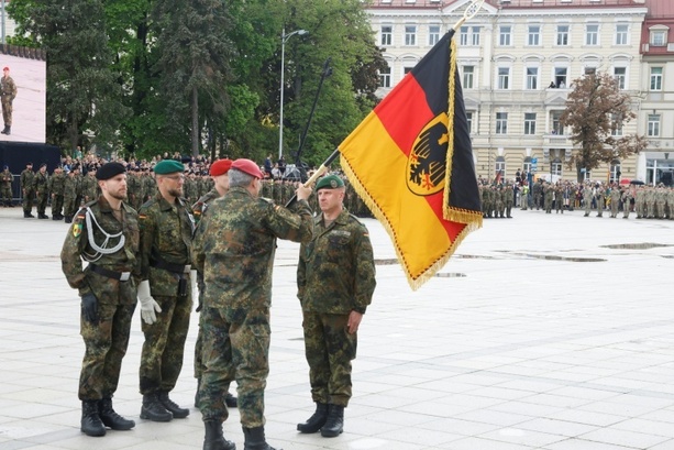 Bild vergr&ouml;&szlig;ern: Litauen-Brigade: Erstmals sollen Bundeswehr-Soldaten verpflichtet werden