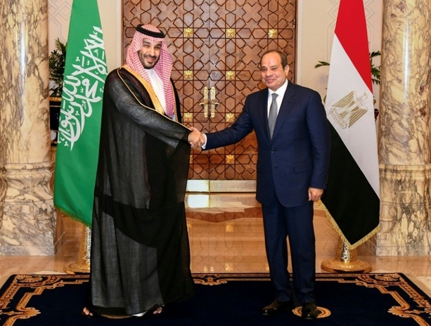 Bild vergr&ouml;&szlig;ern: Ägypten und Saudi-Arabien fordern freie Schifffahrt durch Meerenge Bab al-Mandab