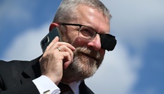 EU-Parlament hebt Immunität von ultrarechtem polnischen Politiker Braun auf