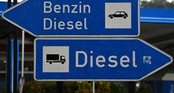Kreise: Wirtschaftsministerium hält Preisdeckel für Sprit und Übergewinnsteuer für 