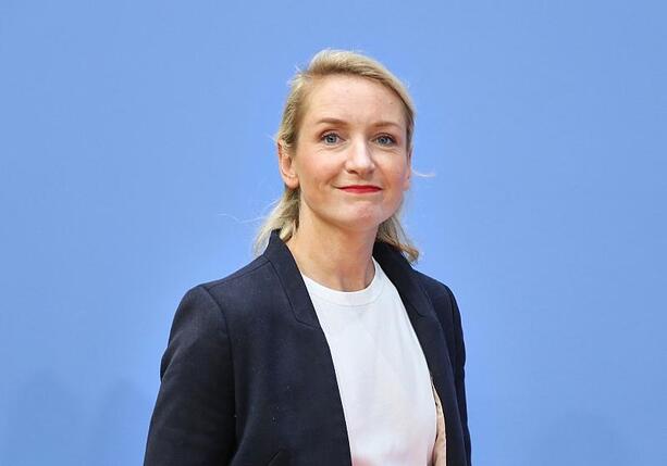 Bild vergr&ouml;&szlig;ern: Linke kritisiert Merz wegen Absage an Übergewinnsteuer