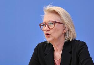Schnitzer warnt vor Tankrabatt und Preisdeckel