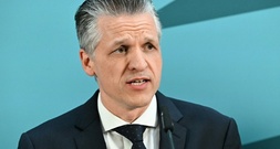 Unions-Fraktionschef Frei will Sofortmaßnahmen gegen hohe Spritpreise zum 1. Oktober
