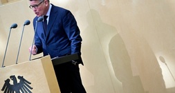 CDU-Ministerpräsident Rhein fordert Ende der Ausgrenzung der AfD