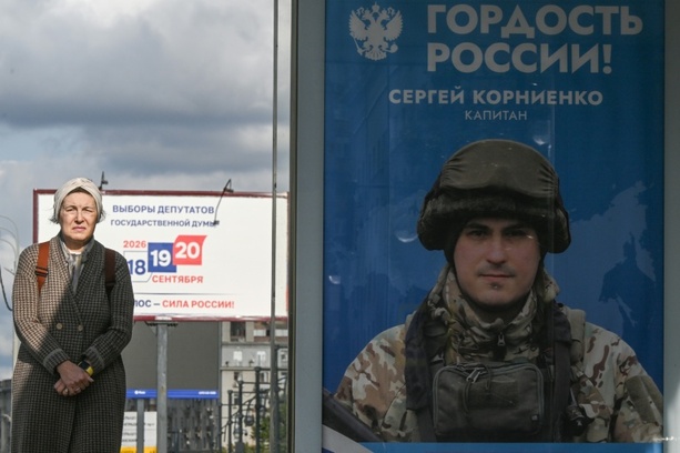 Bild vergr&ouml;&szlig;ern: Wahllokale im Fernen Osten geöffnet: Parlamentswahl in Russland hat begonnen