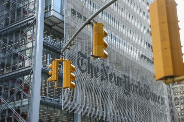 Bild vergr&ouml;&szlig;ern: NYT-Klage gegen KI-Firmen: Nutzung von Artikeln unfassbarer Diebstahl
