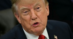 Trump verbietet Medien CNN, MS NOW und Politico Zutritt zu Weißem Haus