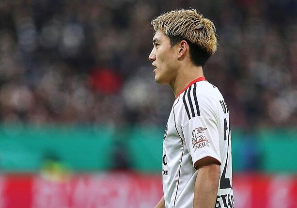 Bild vergr&ouml;&szlig;ern: 1. Bundesliga: Frankfurt und Freiburg trennen sich unentschieden