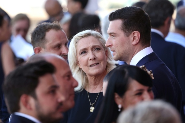 Bild vergr&ouml;&szlig;ern: Französische Rechtspopulistin Le Pen spricht sich gegen russische Einflussnahme aus
