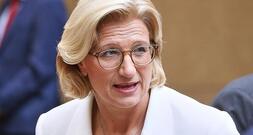Rehlinger kritisiert Verzögerungen beim Tankrabatt