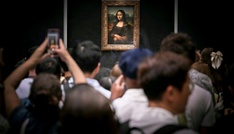 Bilder nahe der Mona Lisa aufgehängt: Deutsche im Louvre festgenommen