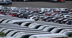 EY: Deutsche Autokonzerne im Sinkflug