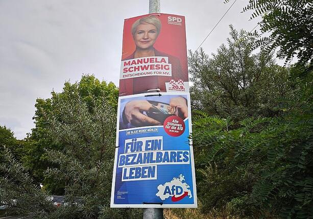 Bild vergr&ouml;&szlig;ern: Schwesig und Holm haben gewählt