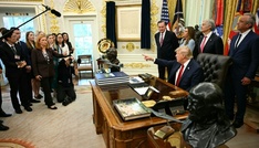 Nach Hausverbot für CNN: Große US-Sender schränken Berichterstattung über Trump ein