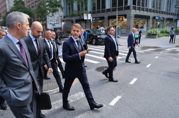 Bild vergr&ouml;&szlig;ern: Macron: Gespräch mit Trump über Lage in Ukraine und im Roten Meer konstruktiv