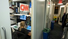 Große US-Sender schränken aus Protest gegen CNN-Hausverbot Trump-Berichterstattung ein