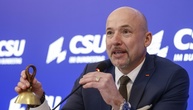 CSU lehnt Systemänderung bei Krankenkassen ab - Debatte um Merz-Äußerungen