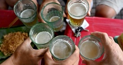 RKI: Drittel der Erwachsenen trinkt mindestens drei alkoholische Getränke pro Woche