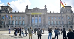 Bundestag berät erstmals über umfassende Geheimdienst-Reform