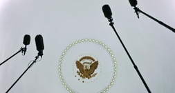 US-Richter: Weißes Haus muss CNN, MS NOW und Politico wieder Zutritt gewähren