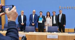 Wirtschaftsinstitute verdoppeln Konjunkturprognose wieder