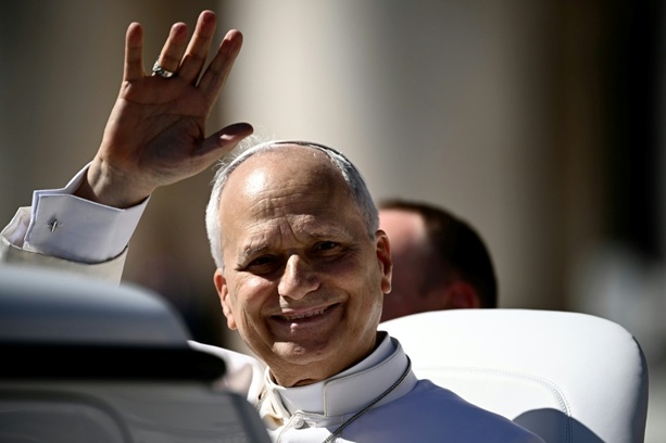 Bild vergr&ouml;&szlig;ern: Papstbesuch in Frankreich: Moscheen betonen christlich-muslimische Gemeinsamkeit