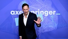 Umstrittener US-Investor Peter Thiel mit Axel-Springer-Preis ausgezeichnet