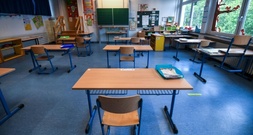 Pfefferspray in Schule in Berlin versprüht: Unterrichtsausschluss rechtens
