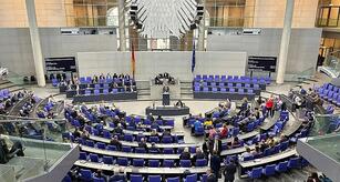 Bundestag beschließt Tankrabatt