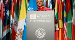 Besuch bei Unesco: Papst Leo XIV. warnt vor Risiken der KI