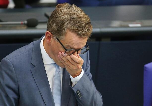 Bild vergr&ouml;&szlig;ern: SPD-Fraktionschef Miersch stoppt Linnemanns Pflegereform