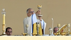 Papst Leo XIV. besucht Pilgerort Lourdes - Treffen mit Missbrauchsopfern